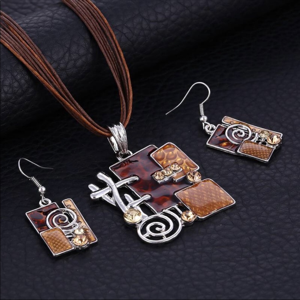 Leather Geometric Necklace Matching Earrings Set
